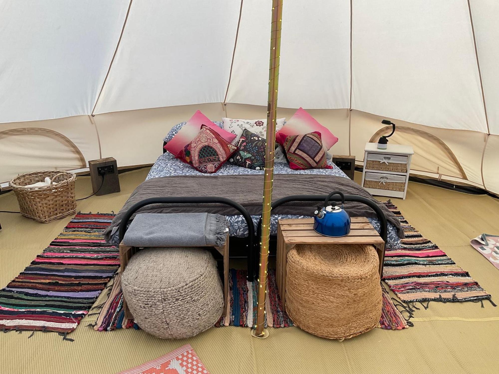 Glamping Meadow Bell Tent Stithians エクステリア 写真