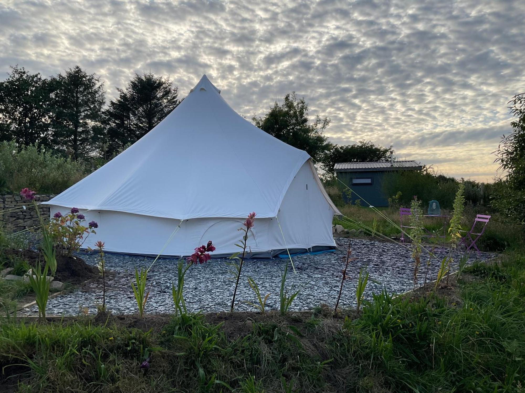 Glamping Meadow Bell Tent Stithians エクステリア 写真
